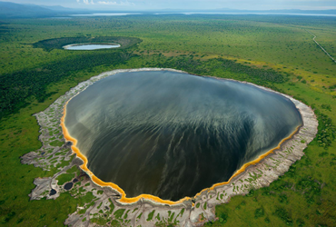 3 Days Ngorongoro Crater | Lake Manyara Lodge Tours